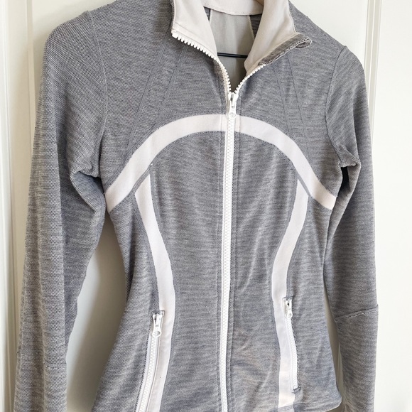 Lululemon zip-up jacket - Picture 3 of 5